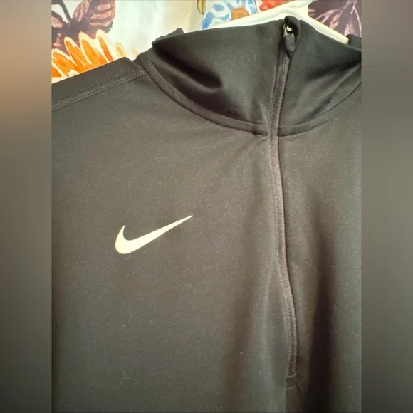 Nike Running Dri-FIT Women’s Long Sleeve Running Top - Picture 6 of 7